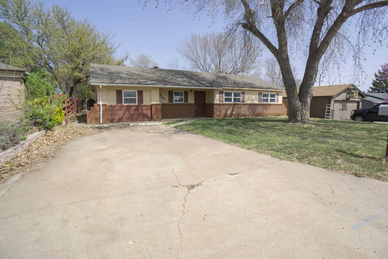 2324 Maple Ave - Photo 1