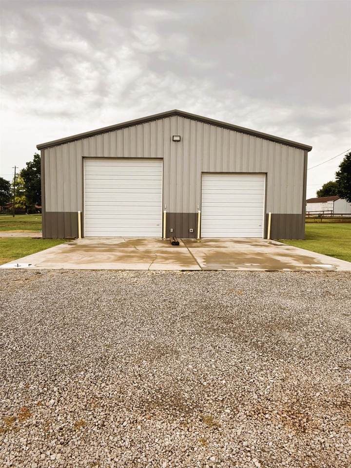 1383 Arizona Ave - Photo 1