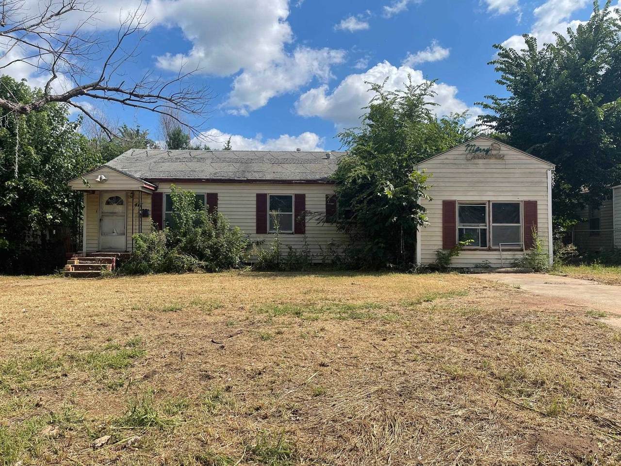 417 Cherry Ave - Photo 1