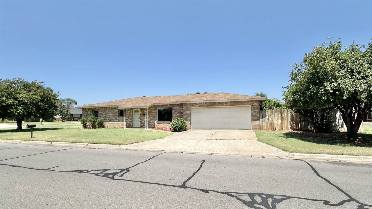 2630 3rd St - Photo 1