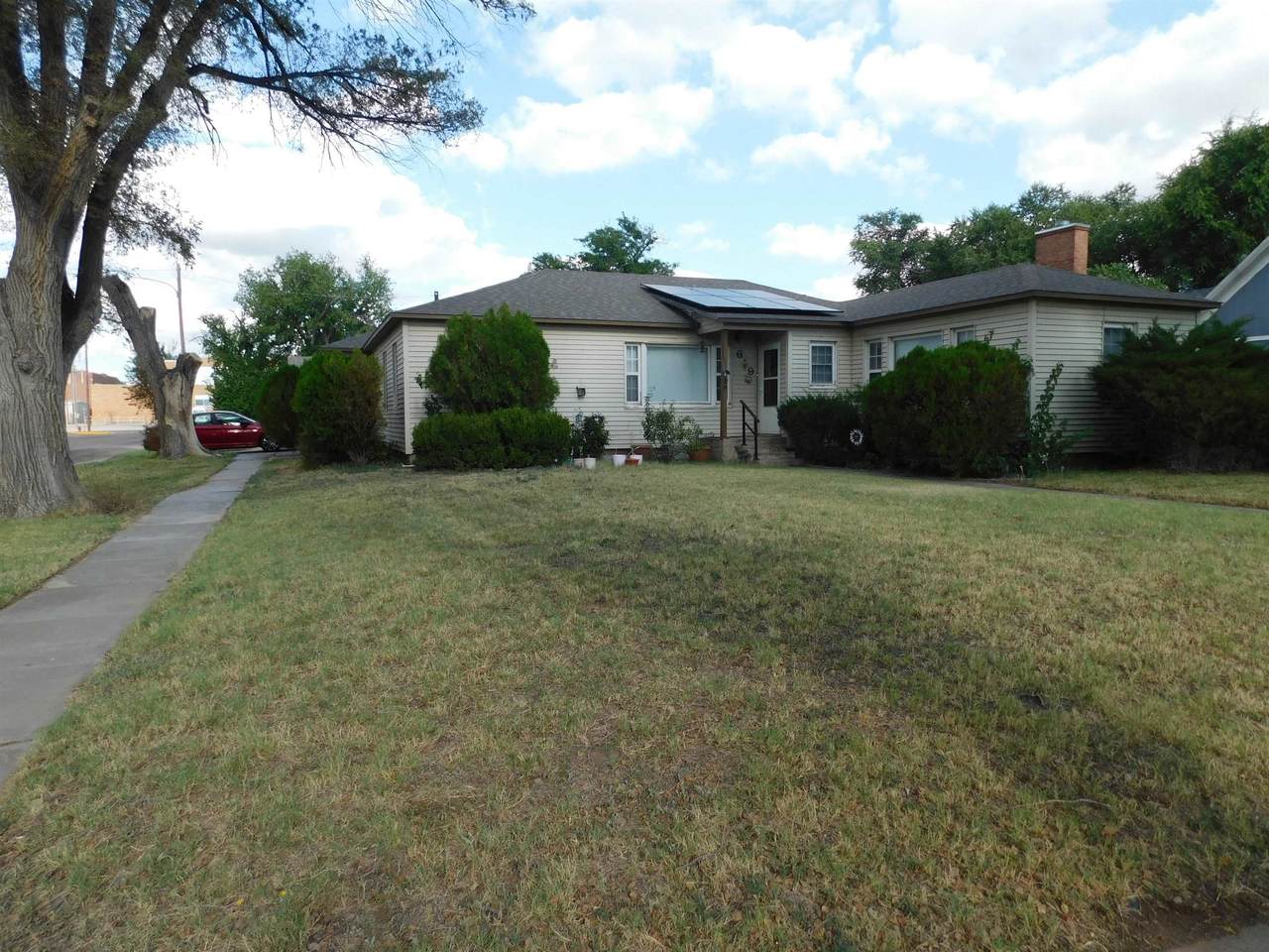 619 Beaver St - Photo 1