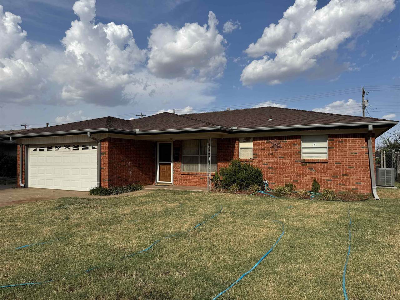 520 Meramac Dr - Photo 1