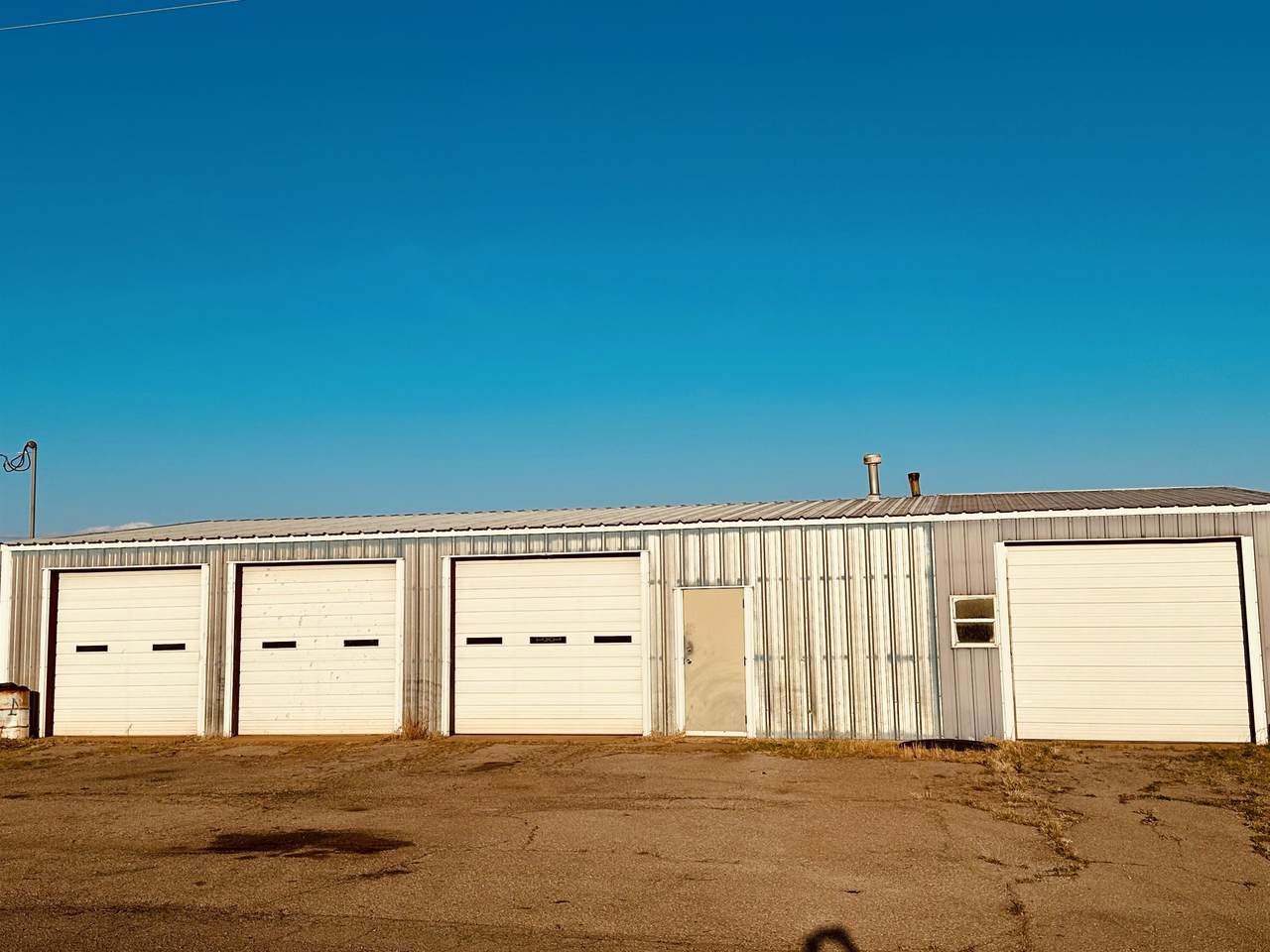 1601 S Hobson - Photo 1