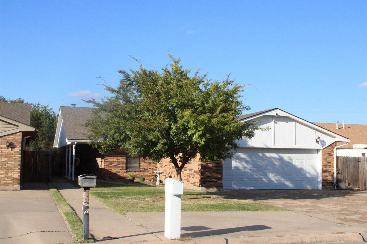 502 Shady Creek - Photo 1