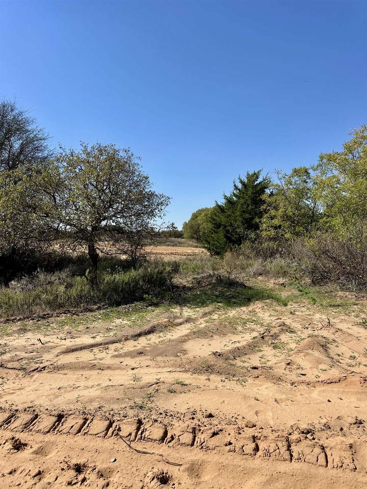 Lot 2 Maverick Estates Phase 2 - Photo 1