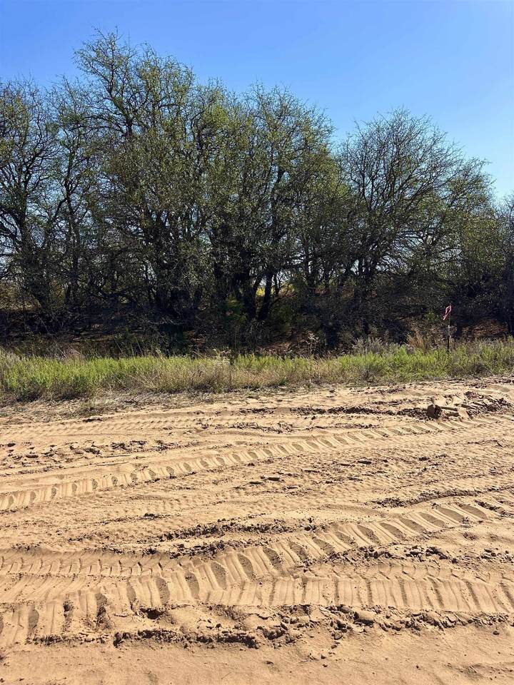 Lot 6 Maverick Estates Phase 2 - Photo 1