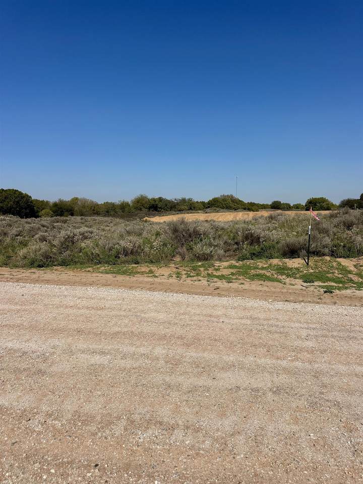 Lot 15 Maverick Estates Phase 2 - Photo 1