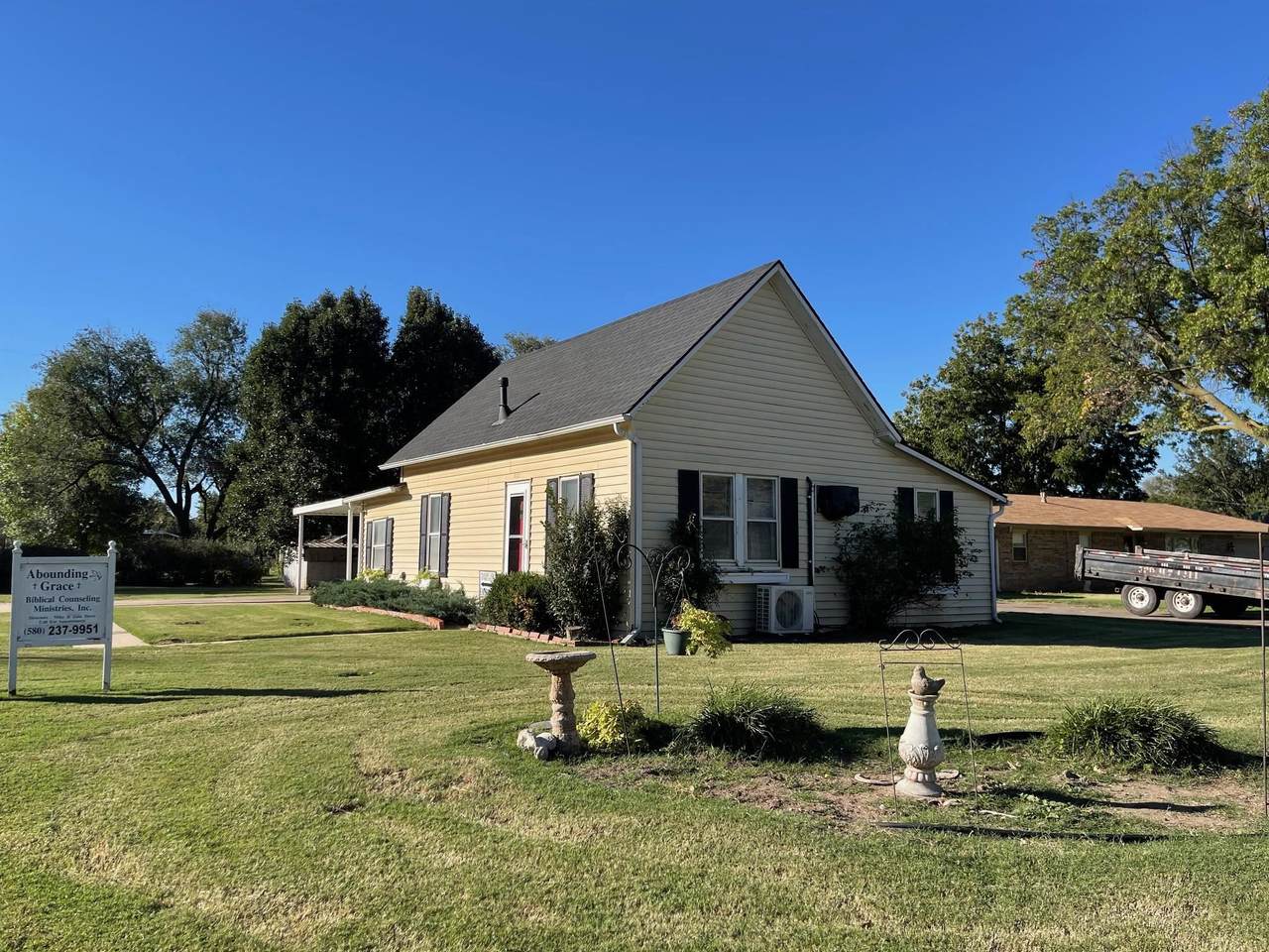 622 Grant St - Photo 1