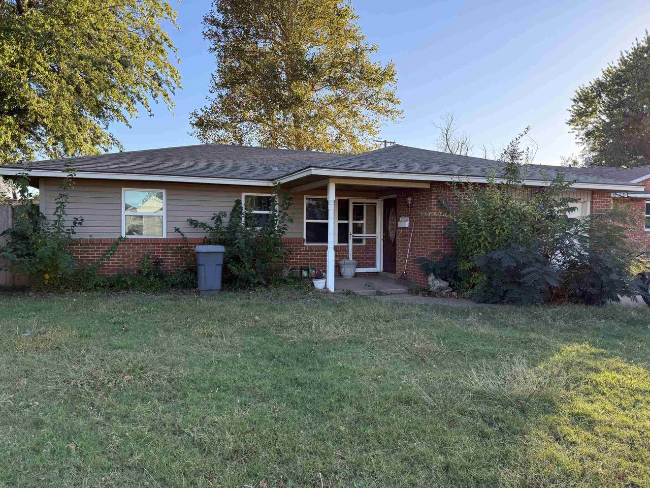 3505 Elm Pl - Photo 1