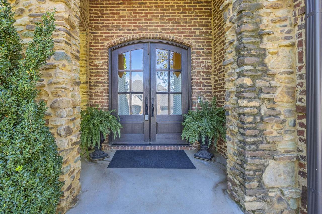 3132 York Dr - Photo 1