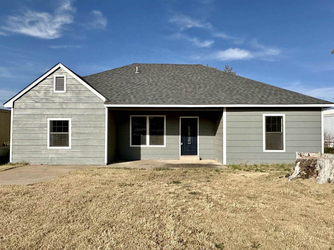 118 Cedar Ave - Photo 1