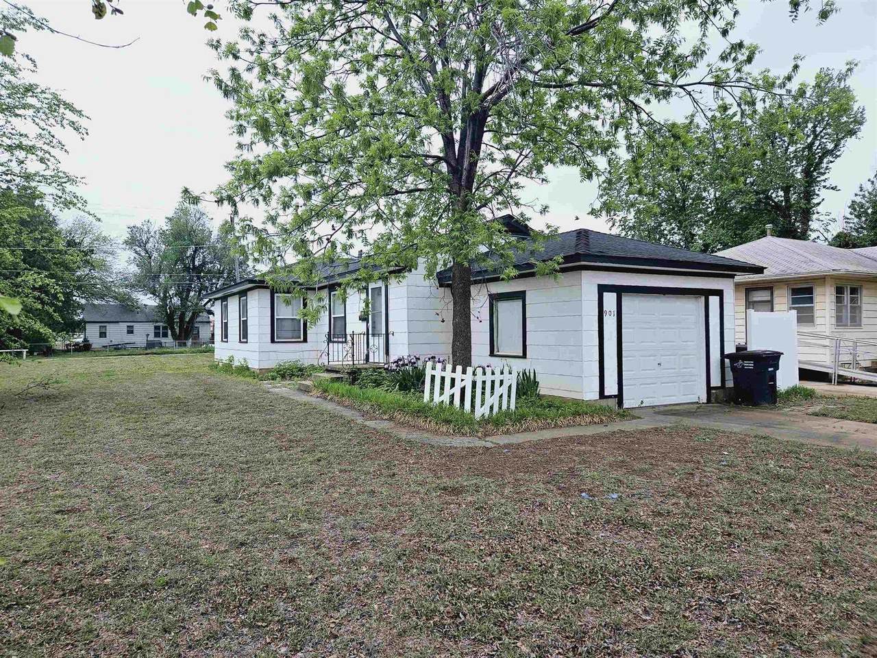 901 Illinois - Photo 1