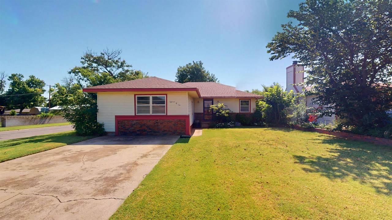 1802 22nd St - Photo 1