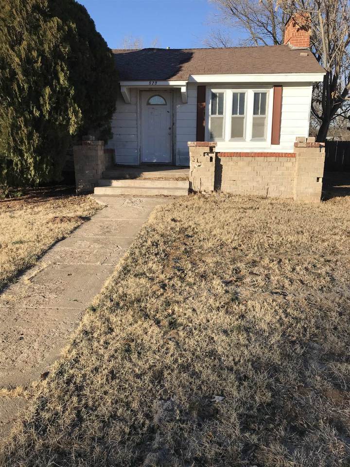 523 Avenue G - Photo 1