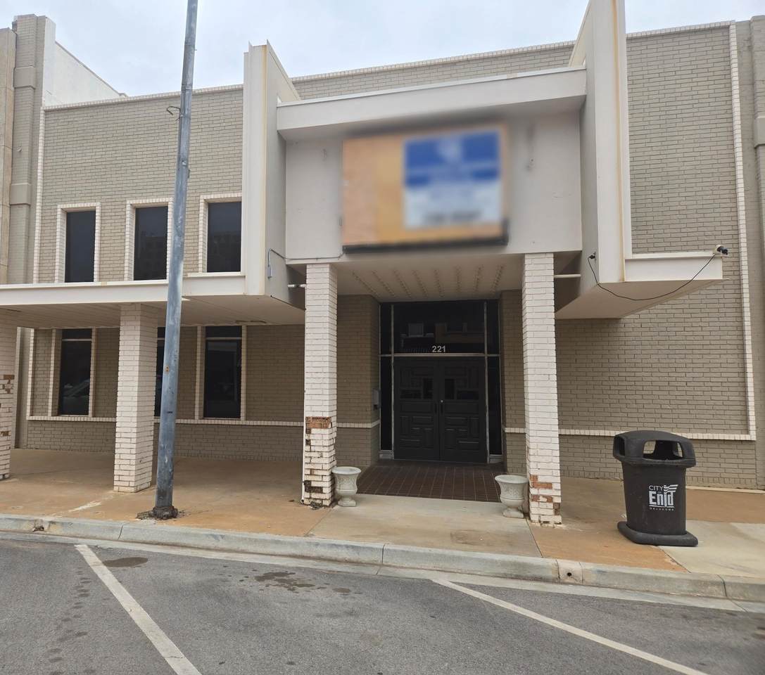 221 Randolph - Photo 1