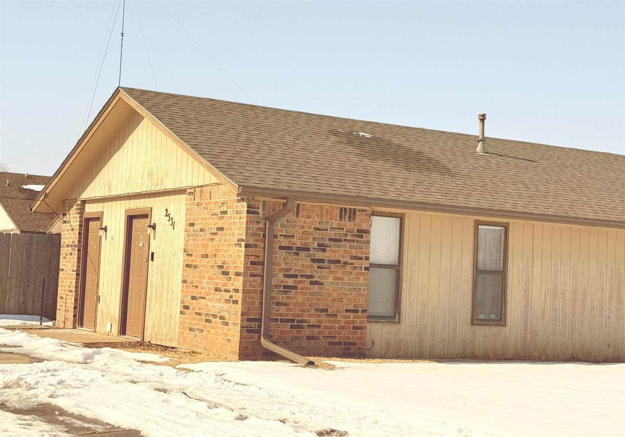 2529 & 2531 Cedar Ave - Photo 1