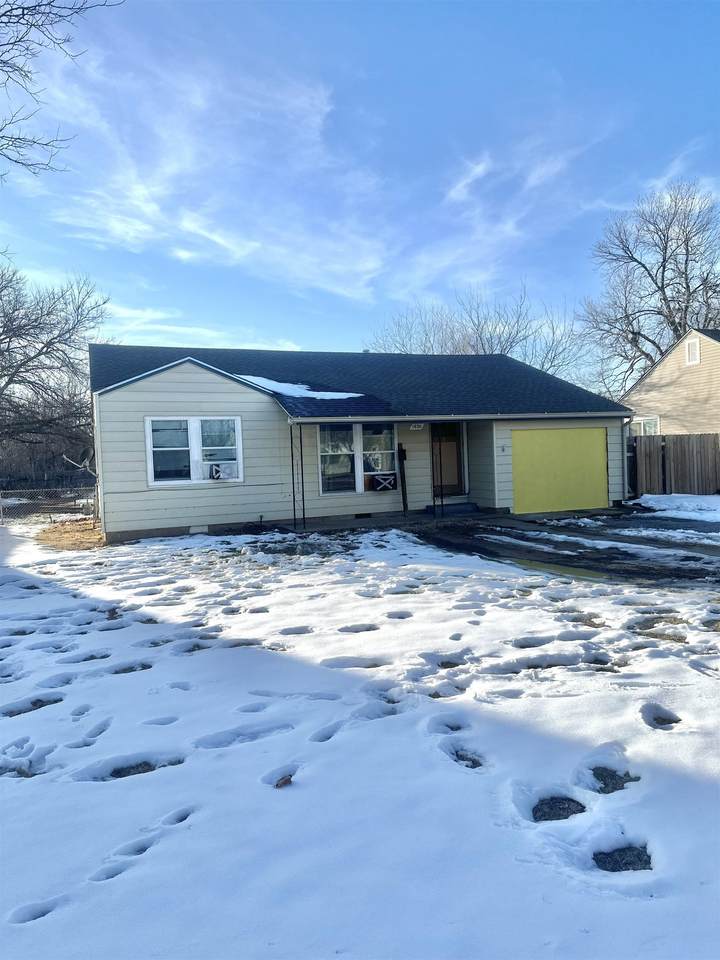 1630 Monroe - Photo 1