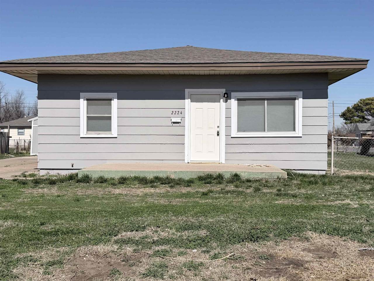 2224 E Pine Ave - Photo 1