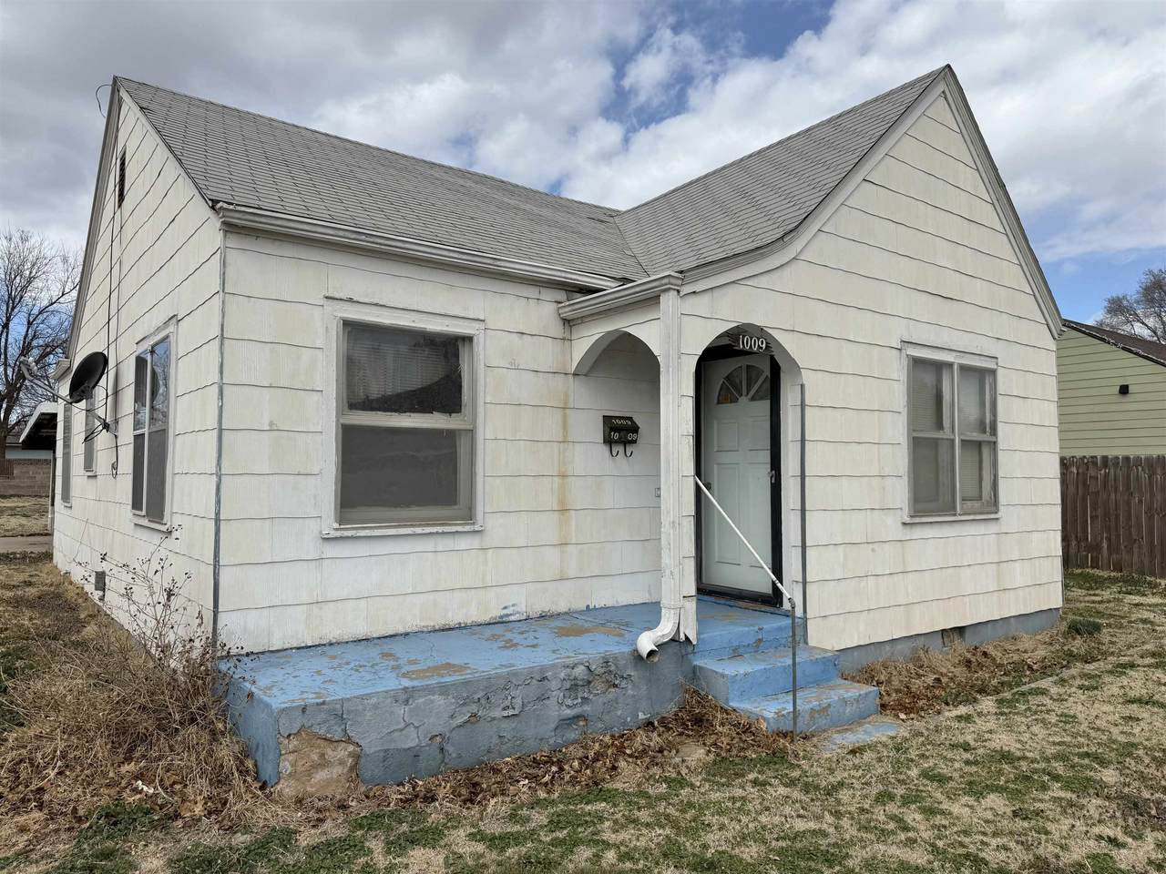 1009 14th St - Photo 1