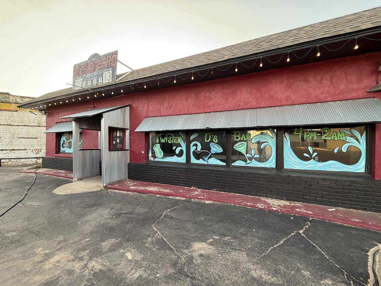 523 Main St - Photo 1