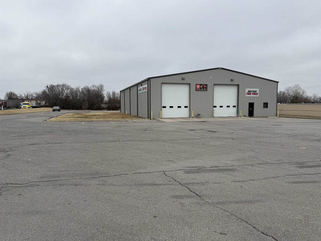 3410 Oklahoma Ave - Photo 1