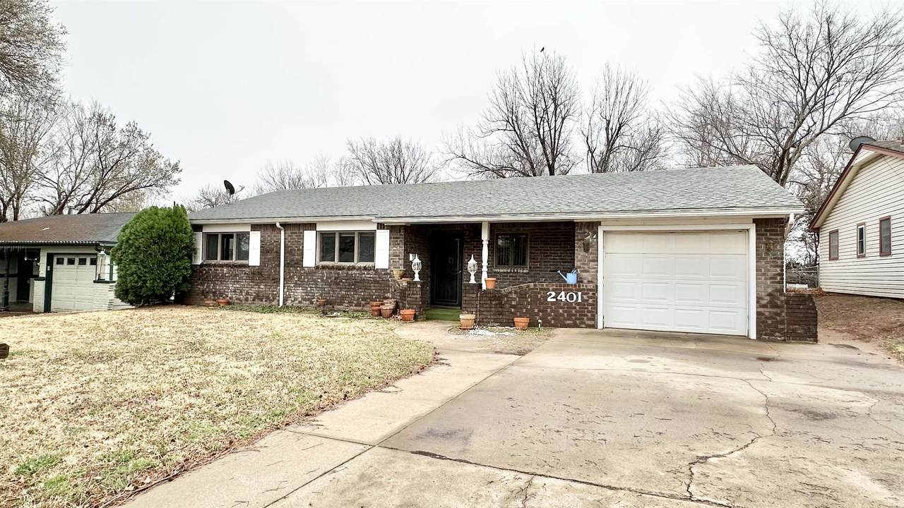 2401 Cherry Ave - Photo 1