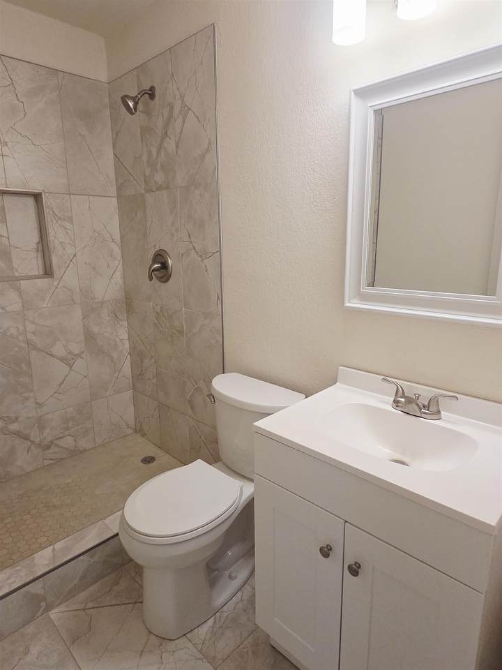 1006 14th St - Photo 1