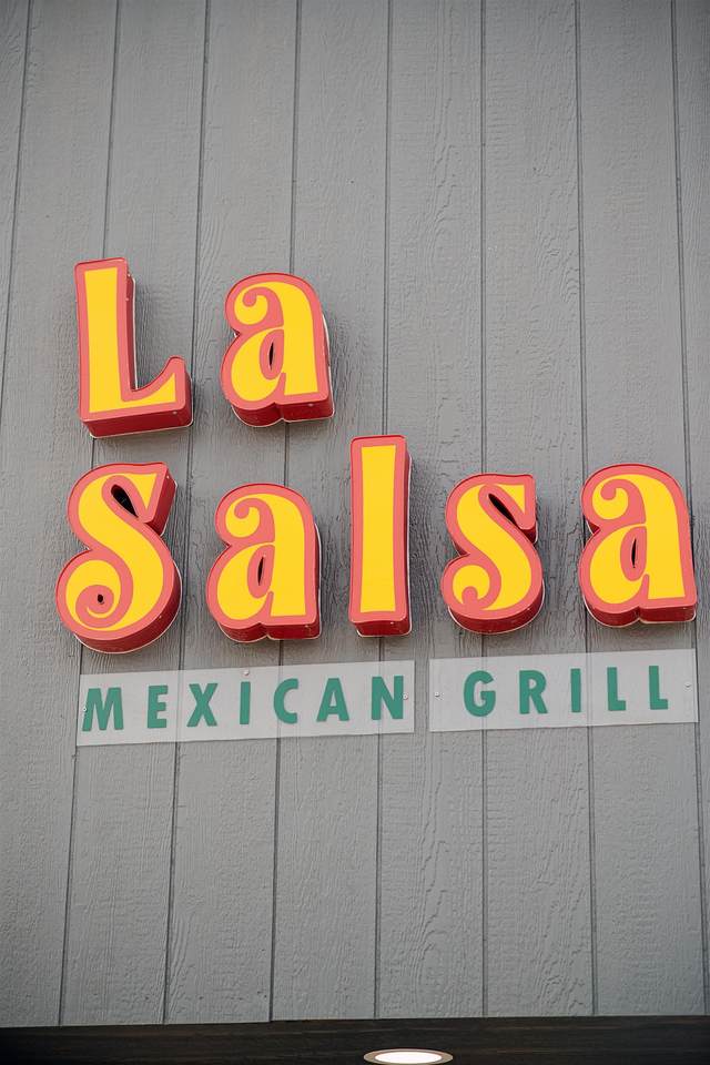 213 Willow - Photo 1