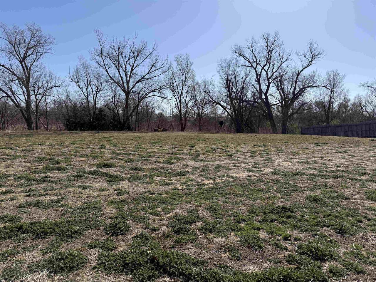 6131 Edgewater Dr - Photo 1