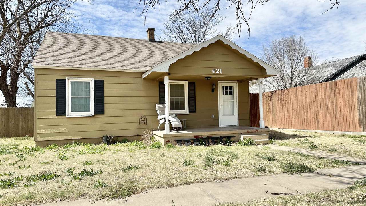 421 Elm - Photo 1