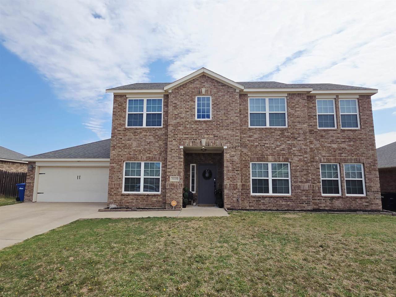 3615 Scarlet Ln - Photo 1