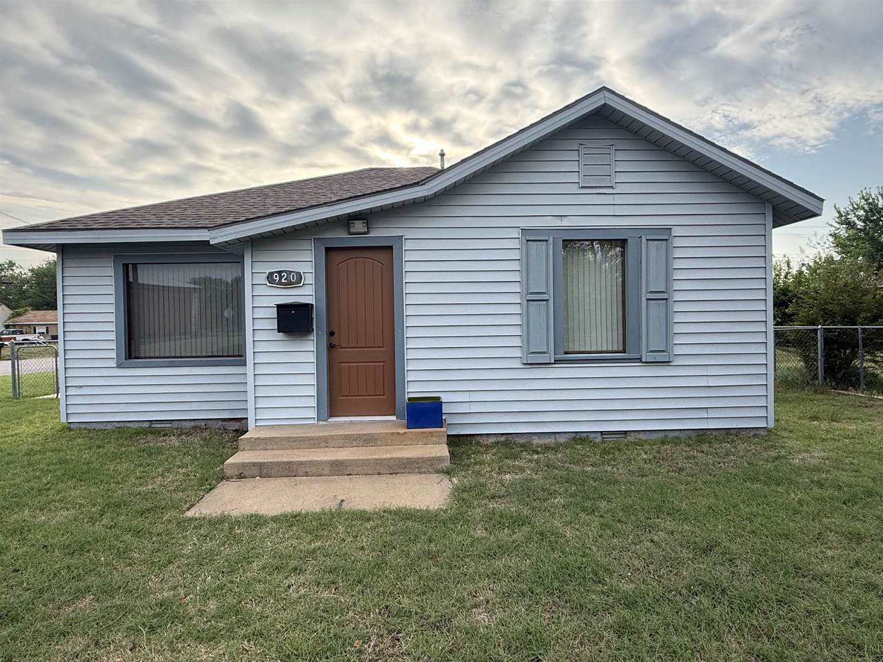 920 Weigle - Photo 1