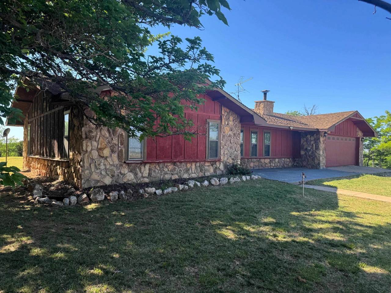40825 County Road 207 - Photo 1
