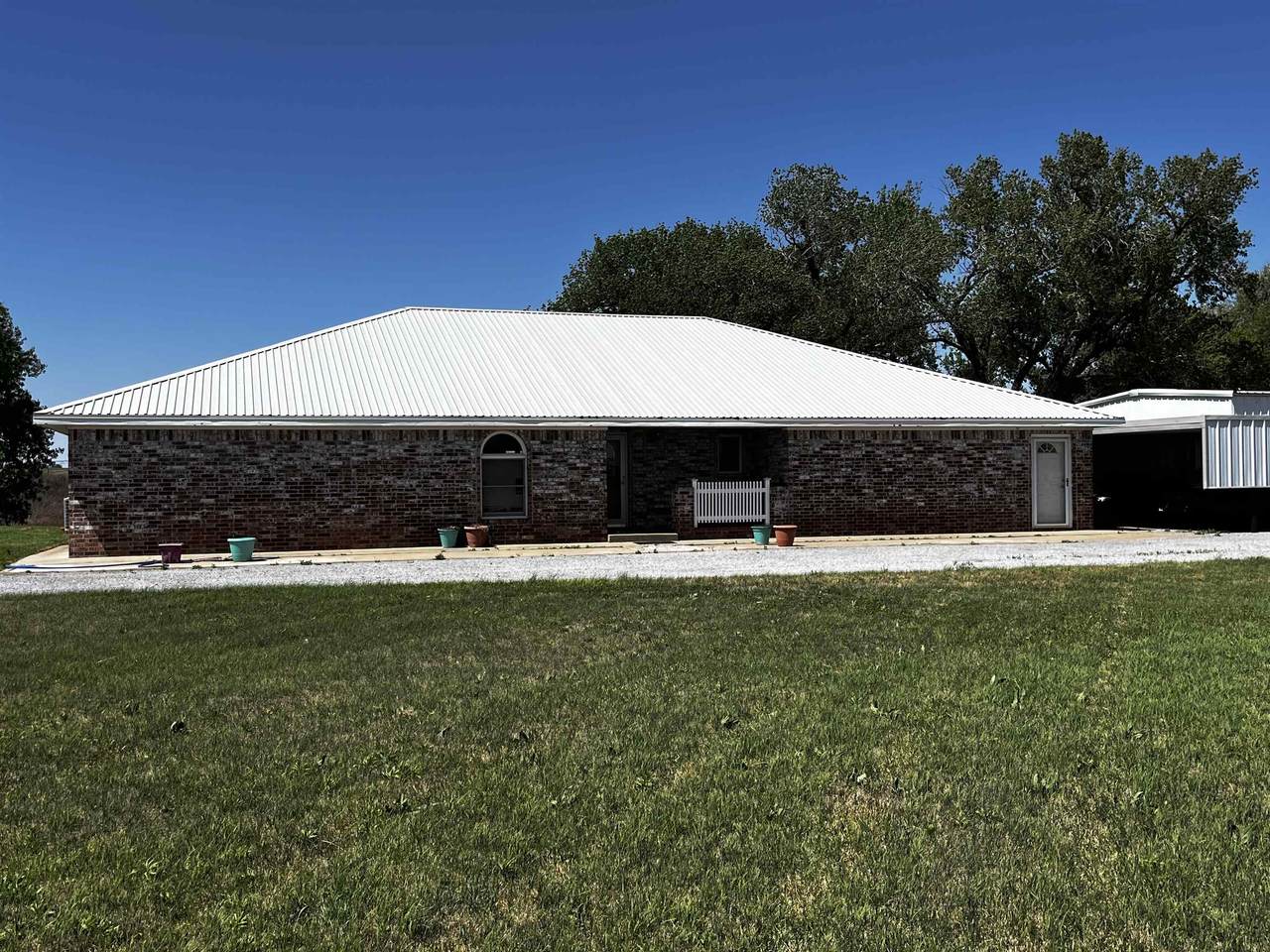 138956 Ew 10 Rd - Photo 1