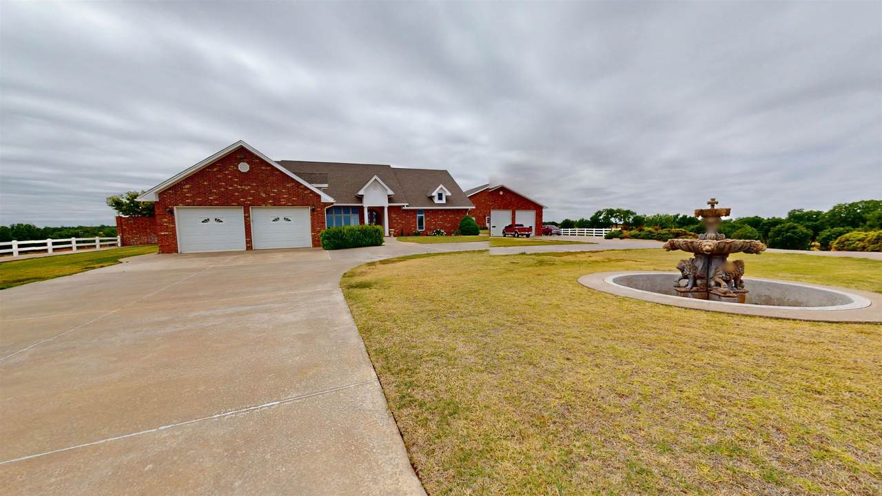 315 Hanks Trail - Photo 1