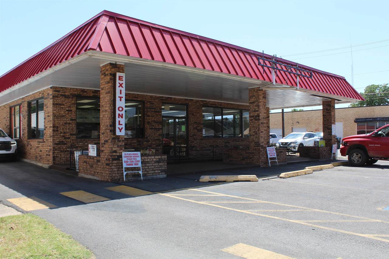 1223 Main St - Photo 1