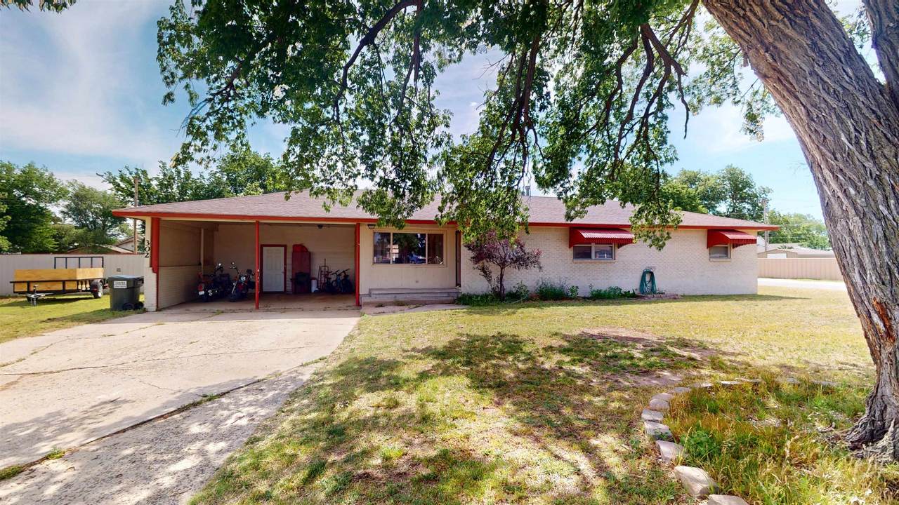 302 Elm - Photo 1