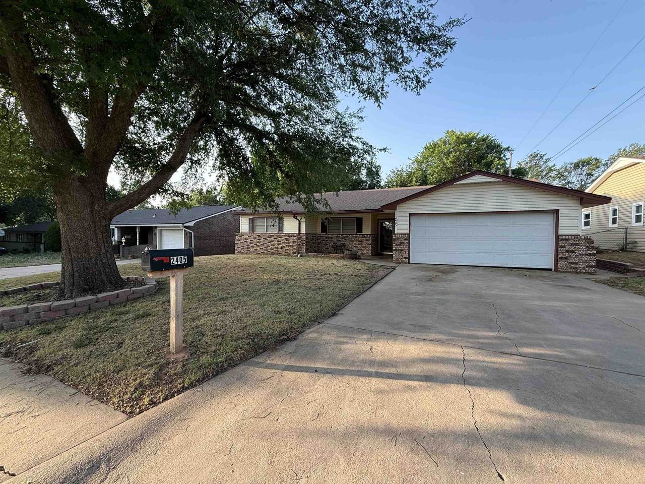 2405 Cherry - Photo 1