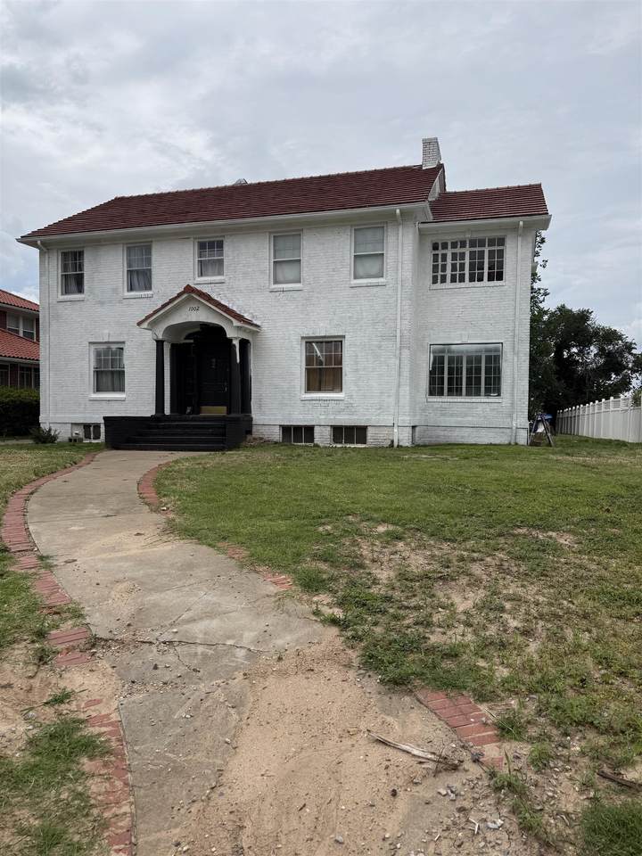 1002 Wabash - Photo 1