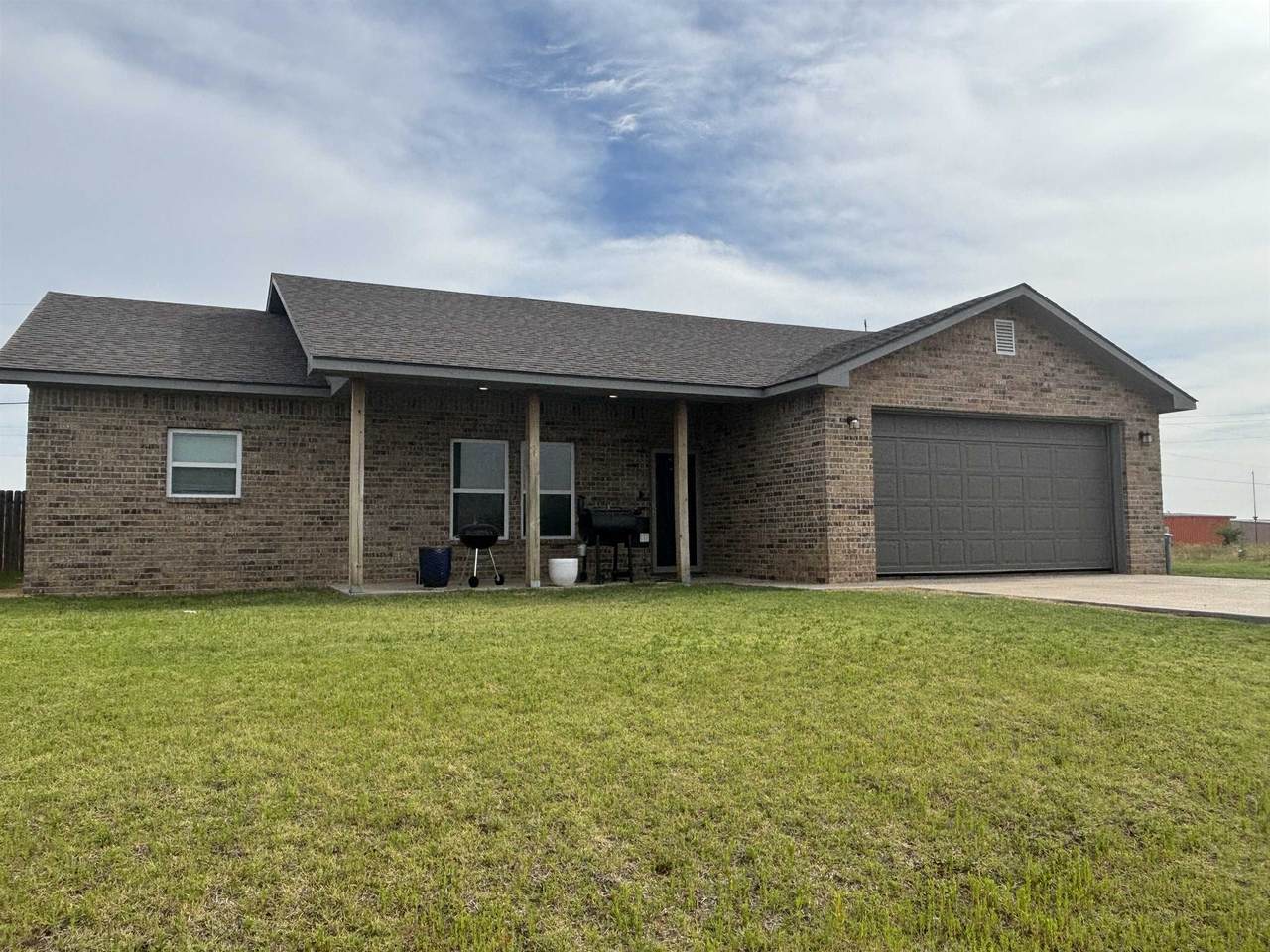 2408 Jackson Ave - Photo 1