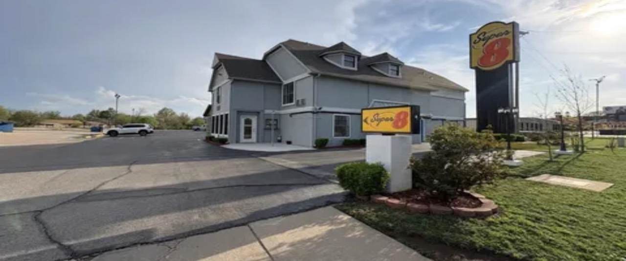 2715 Garriott Rd - Photo 1