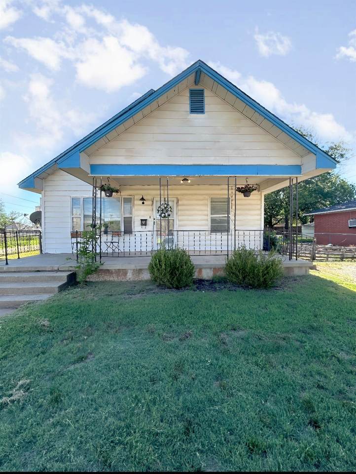 214 Temple - Photo 1