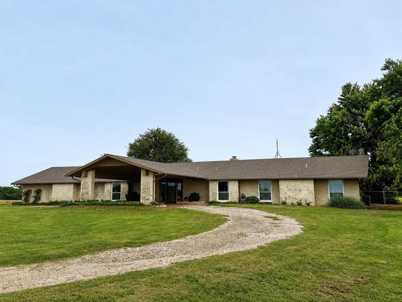 1317 Centennial - Photo 1