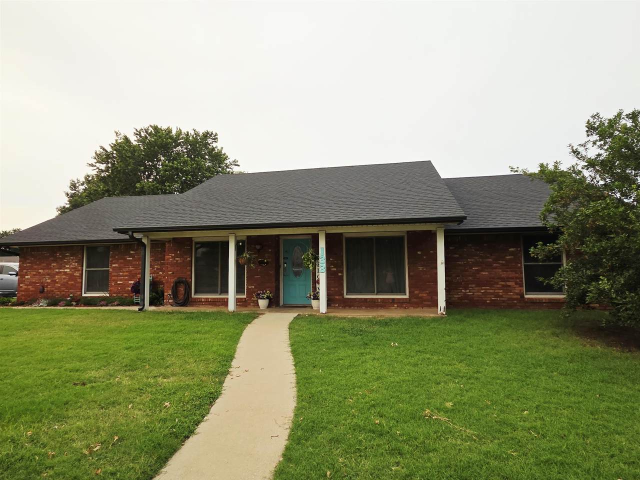 133 Rimrock Rd - Photo 1