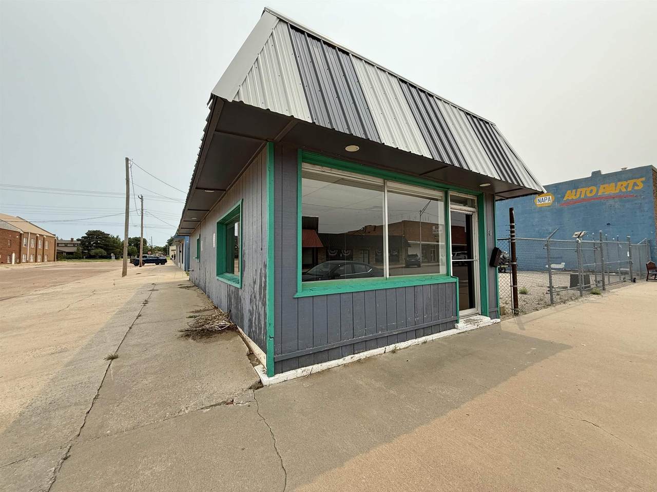 501 Main St - Photo 1