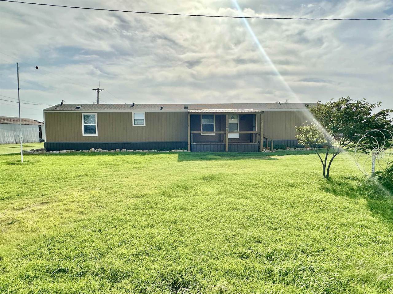 307 7th St - Photo 1