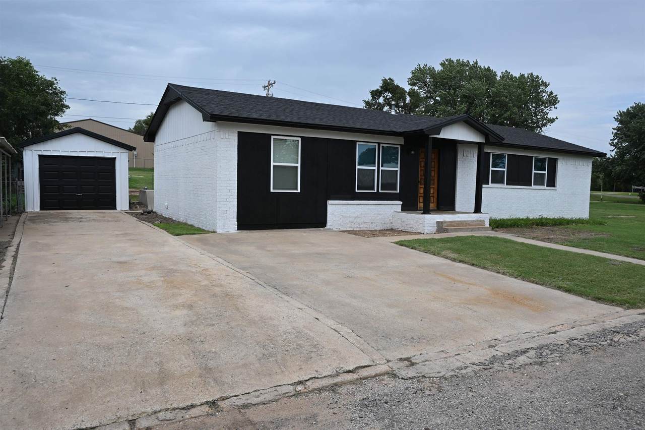 109 2nd - Photo 1