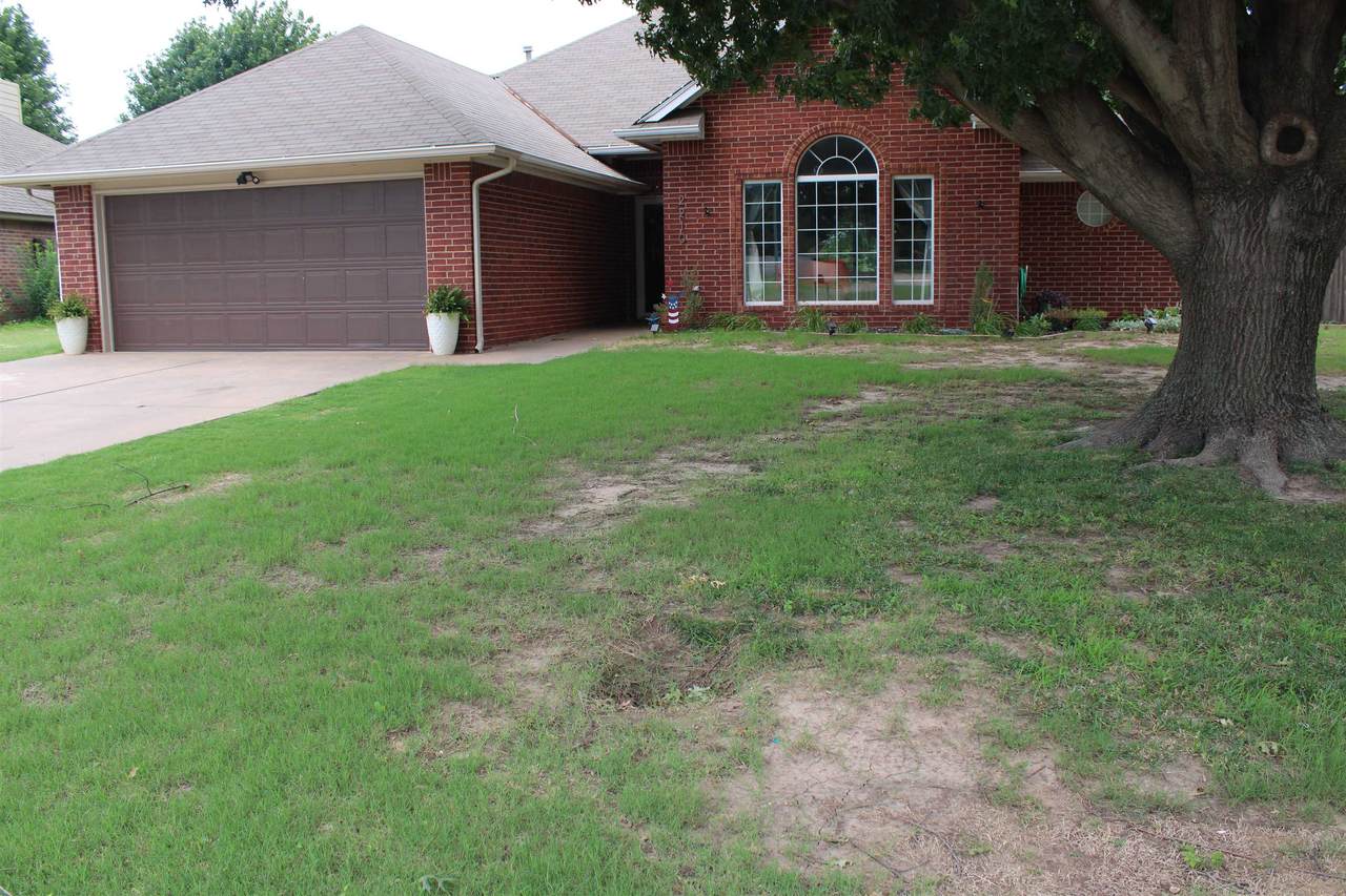 2210 Constitution - Photo 1