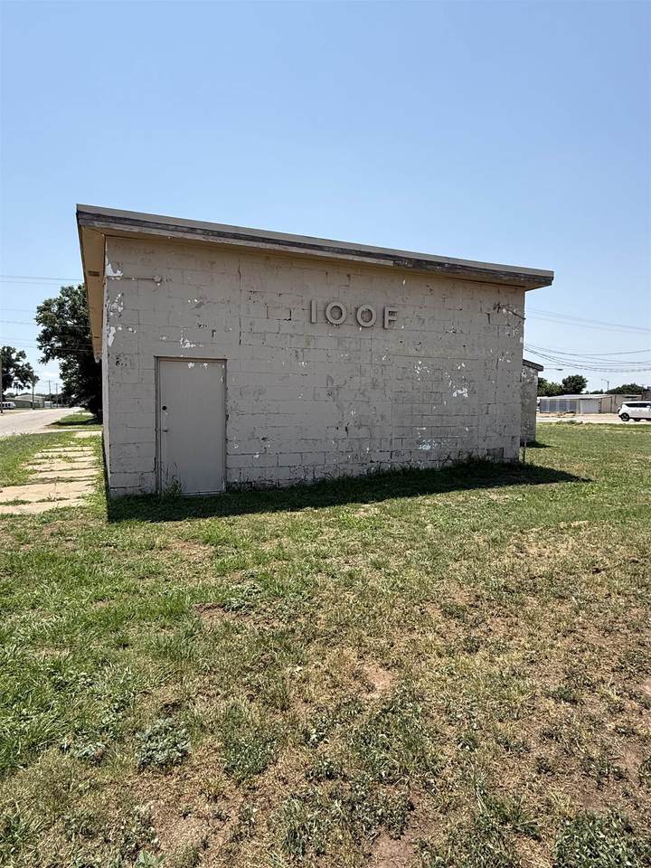 220 Main Street - Photo 1