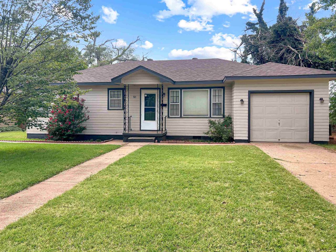 815 Sunset - Photo 1